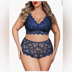 Elegant Navy Lace Bralette Set- NWOT!